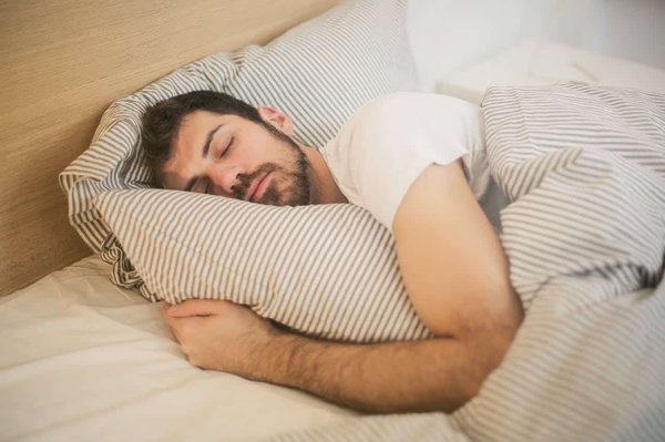 Comment créer une routine de soins du corps relaxante avant de dormir ?